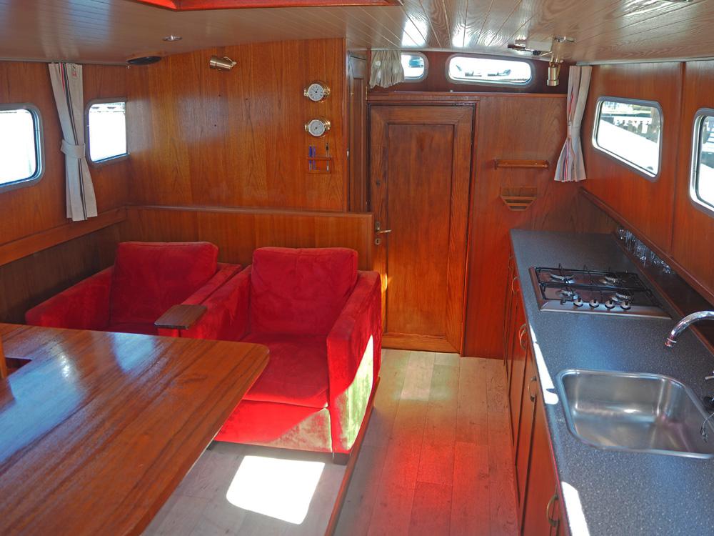 Salon, H&eacute;bergements